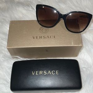 Pre-loved Versace Sunglasses & Case - Luxury Style